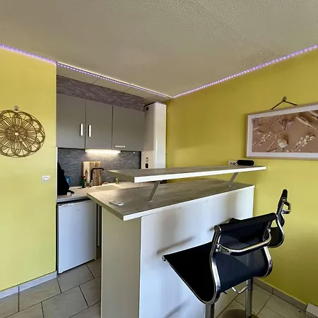 Renove Avec Parking Au Cap D'agde - Fr-1-249-444 Agde